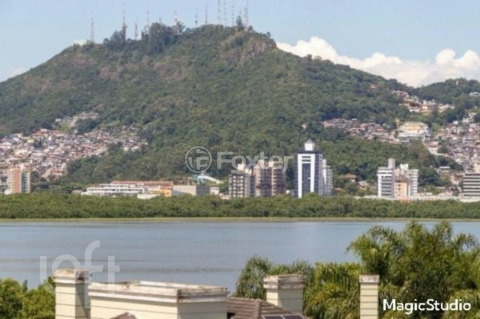 Image 42 - 957703