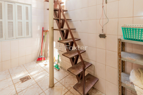 Image 32 - 957723