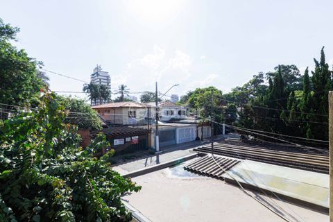 Image 23 - 957857