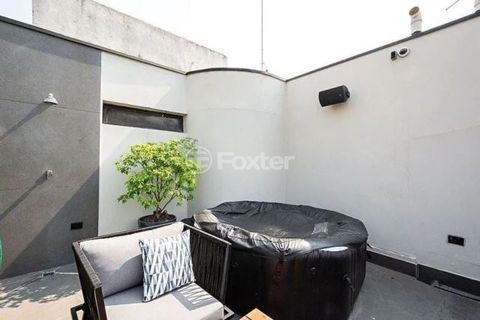 Image 22 - 958000