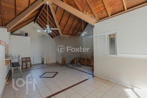 Image 31 - 958040