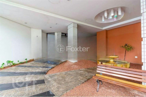 Image 32 - 958058