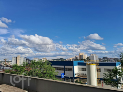 Image 29 - 958185