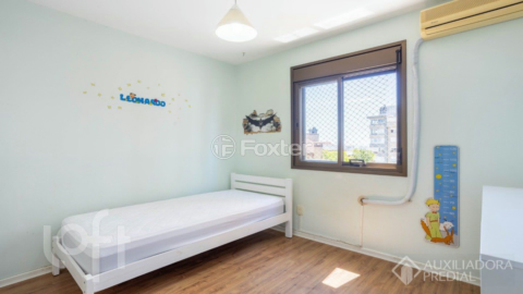 Image 32 - 958199