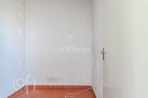 Image 17 - 958226