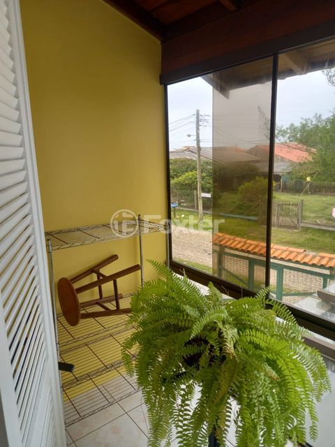 Image 25 - 958357