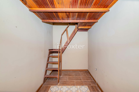 Image 36 - 958600