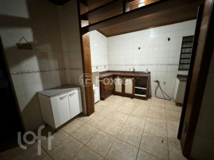 Image 5 - 958635