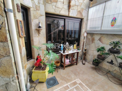 Image 31 - 958682