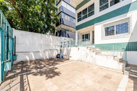 Image 35 - 958797