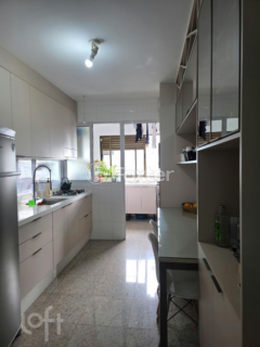 Image 25 - 958815