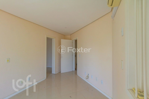 Image 33 - 958826