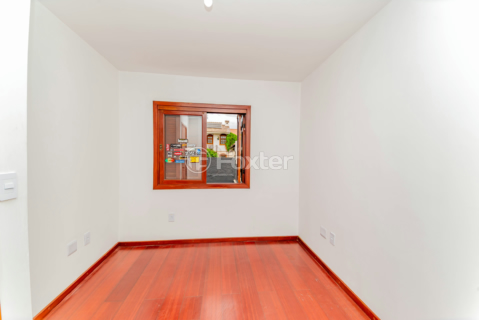 Image 38 - 959200