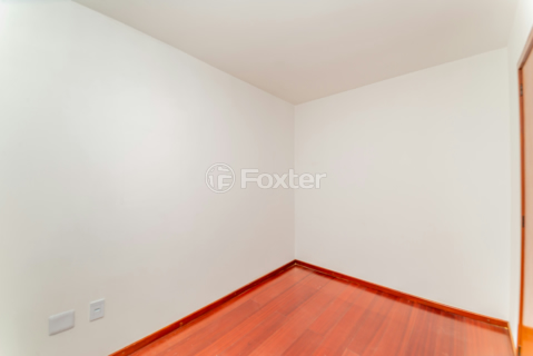 Image 35 - 959200