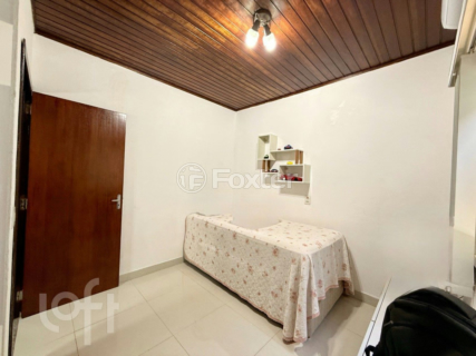 Image 33 - 959208