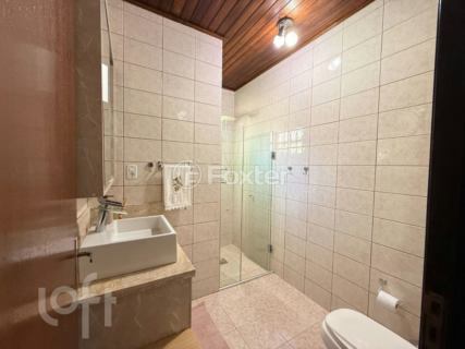 Image 31 - 959208