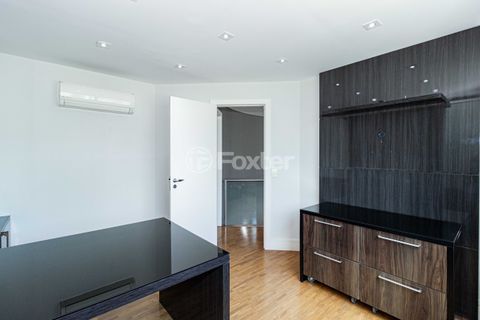 Image 22 - 959213
