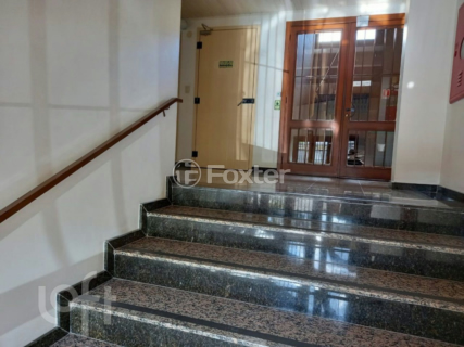 Image 32 - 959382