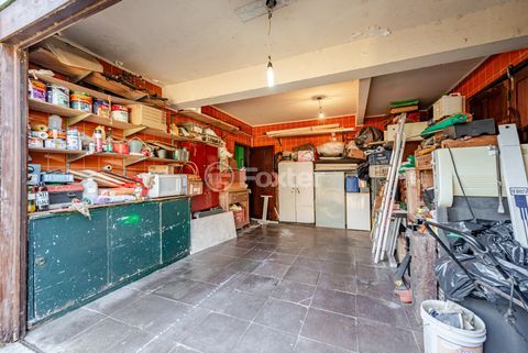 Image 32 - 959523