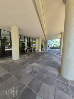 Image 31 - 959525