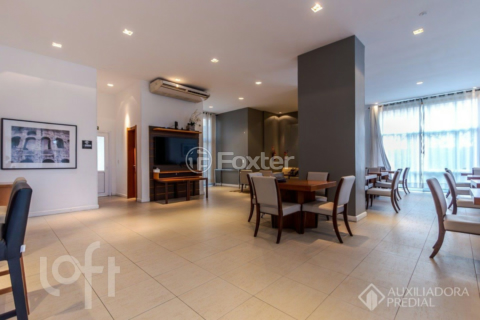 Image 32 - 959558