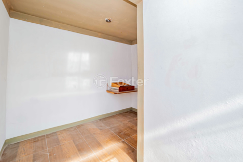 Image 33 - 959607