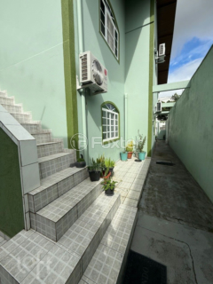 Image 24 - 960006