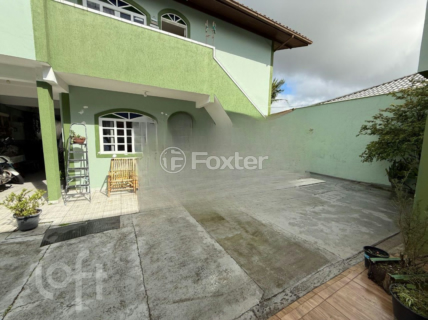 Image 29 - 960006