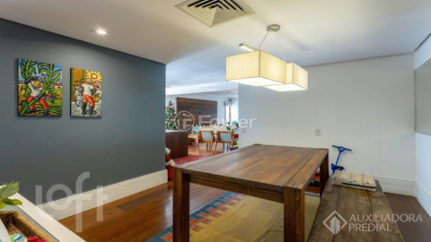 Image 24 - 961094