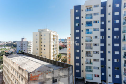 Image 7 - 961103