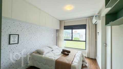 Image 31 - 961142