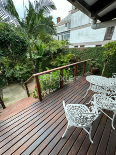 Image 30 - 961521