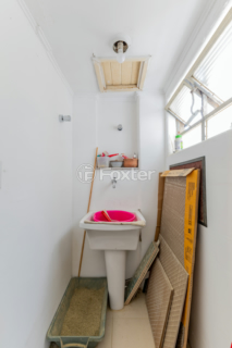 Image 31 - 961528