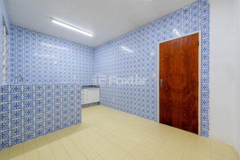 Image 27 - 961885