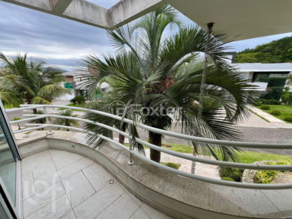 Image 38 - 962365