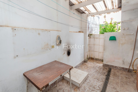 Image 33 - 962561