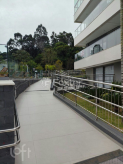 Image 24 - 962758
