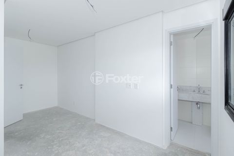 Image 33 - 962782