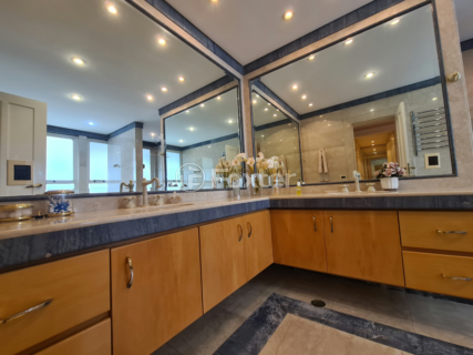 Image 41 - 964717