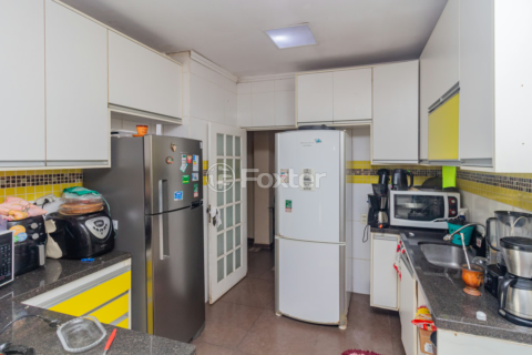Image 33 - 965070