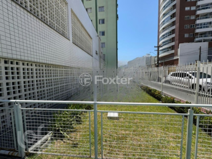 Image 29 - 965334