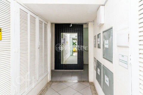 Image 25 - 965558