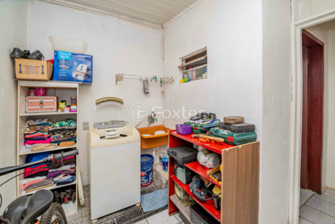 Image 42 - 965733
