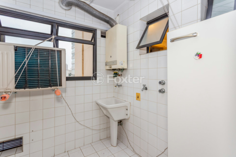Image 37 - 965886