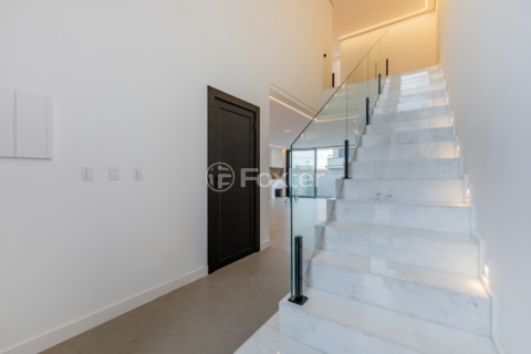 Image 33 - 966030