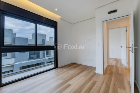 Image 30 - 966030