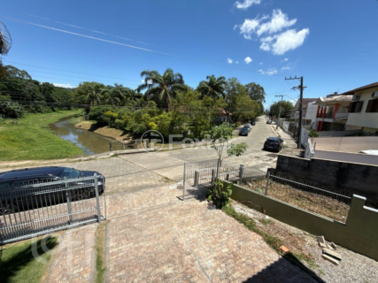 Image 46 - 966240