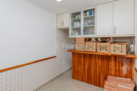 Image 33 - 966718
