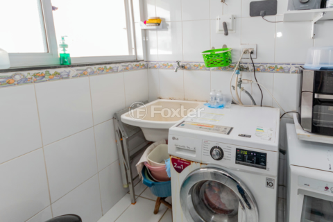 Image 37 - 966860