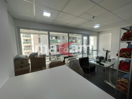 Image 3 - 967402